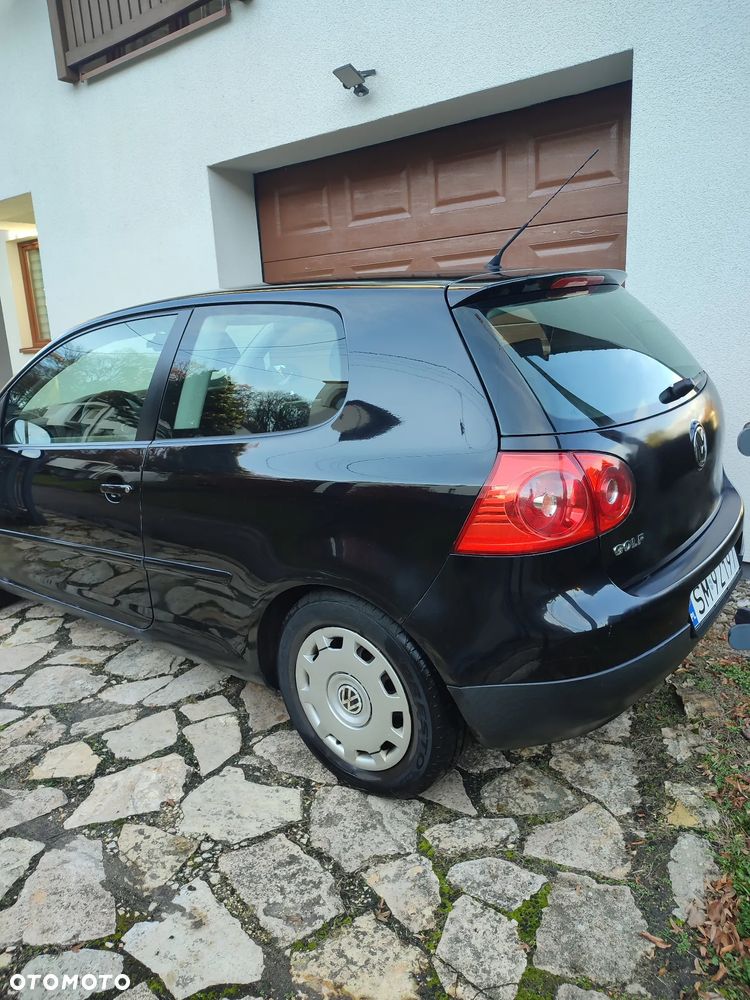 Volkswagen Golf 1.6 Comfortline - 5