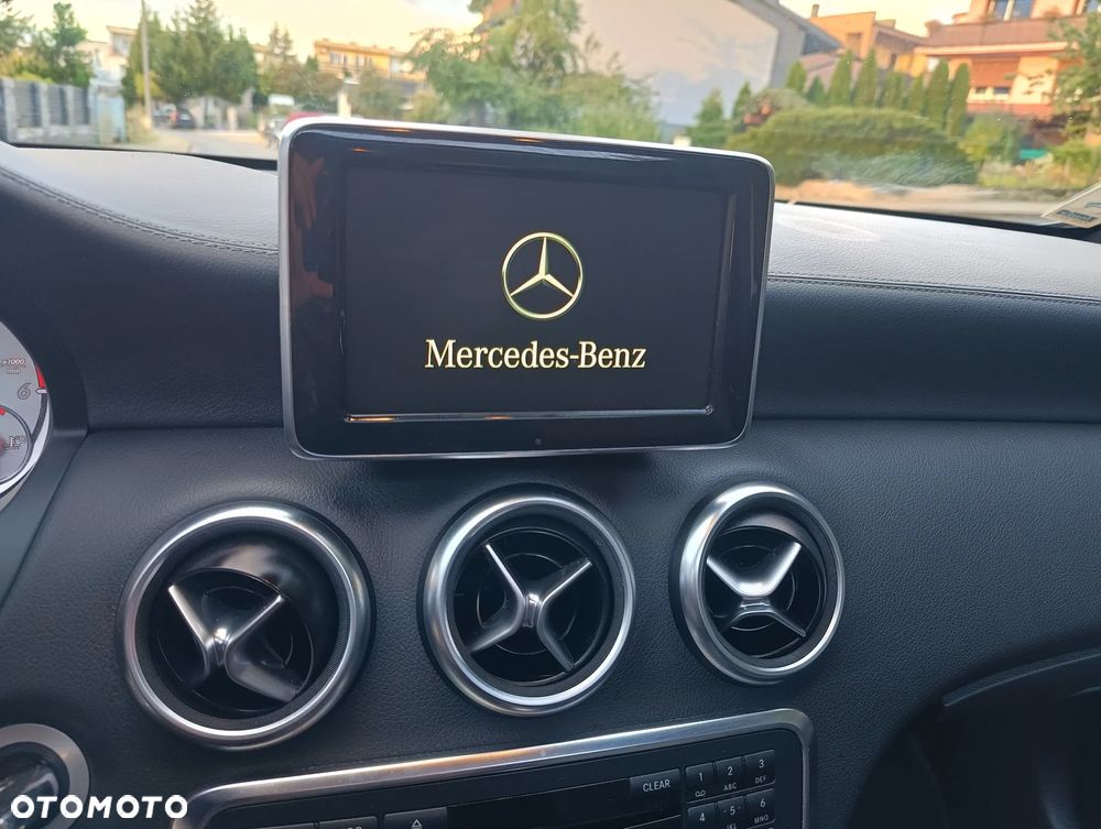 Mercedes-Benz Klasa A 200 CDI 7G-DCT AMG Line - 9