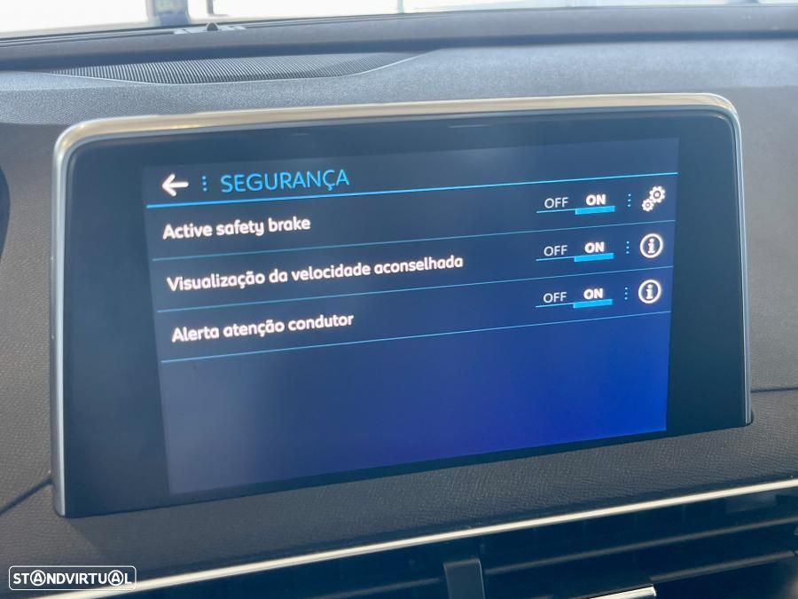 Peugeot 3008 1.2 PureTech Allure Pack EAT8 - 24