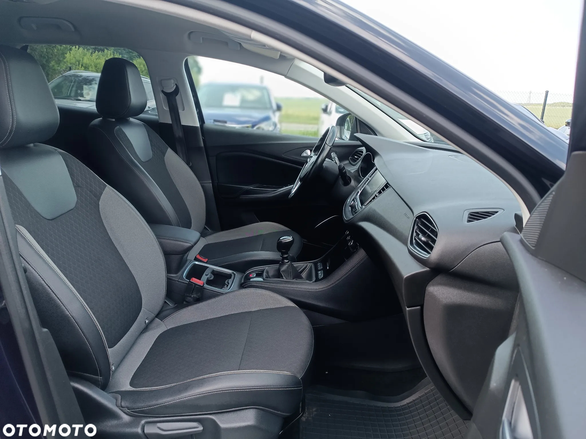 Opel Grandland X 1.6 D Start/Stop INNOVATION - 16