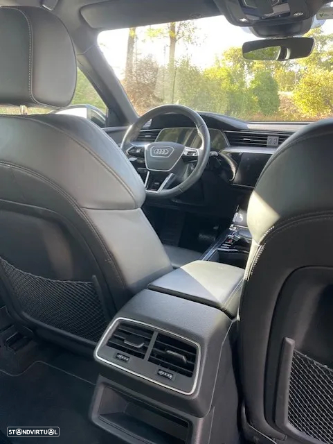 Audi e-tron 55 quattro S line - 15