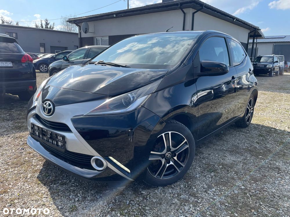 Toyota Aygo x-play - 1