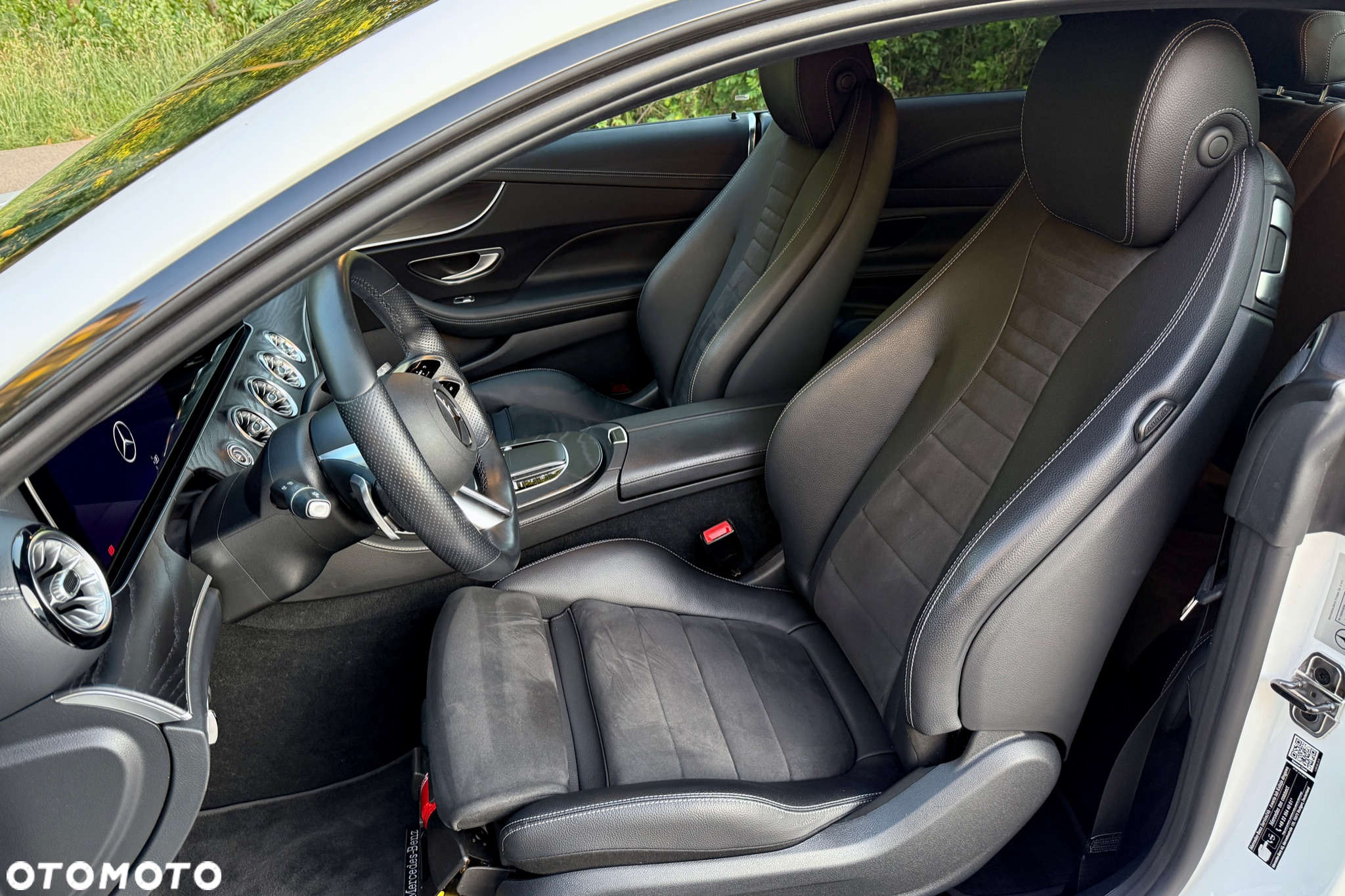 Mercedes-Benz Klasa E 220 d Coupe 4-Matic AMG - 12