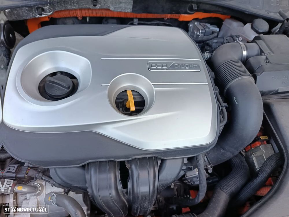Kia Optima 2.0 CVVT PHEV - 17