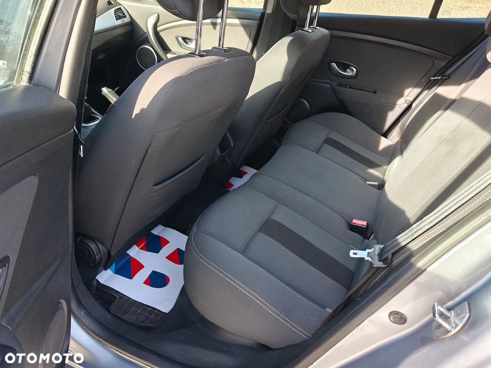 Renault Megane 1.6 16V Authentique - 8