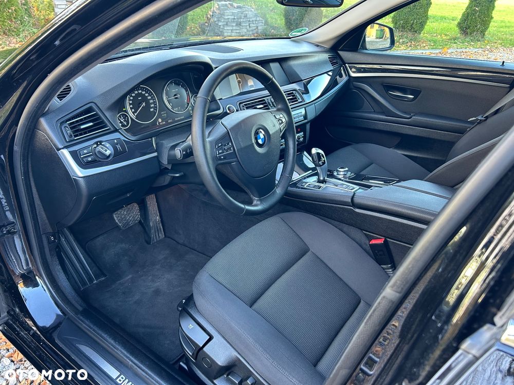 BMW Seria 5 520d Luxury Line - 7