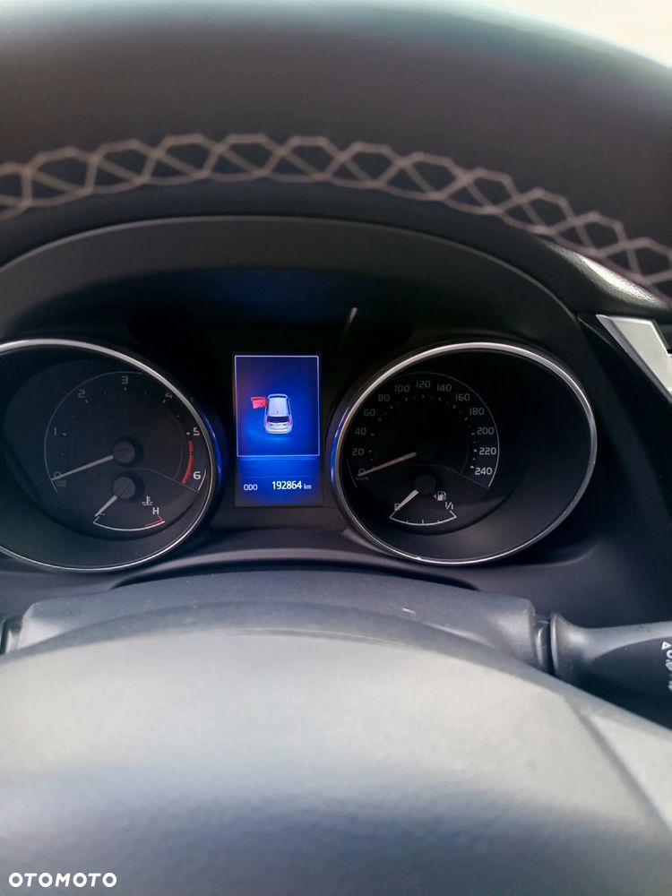 Toyota Auris 1.4 D-4D Luna EU5 - 8