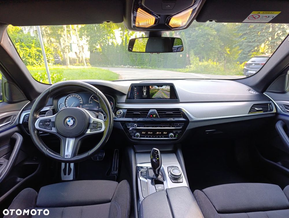 BMW Seria 5 520d M Sport sport - 12