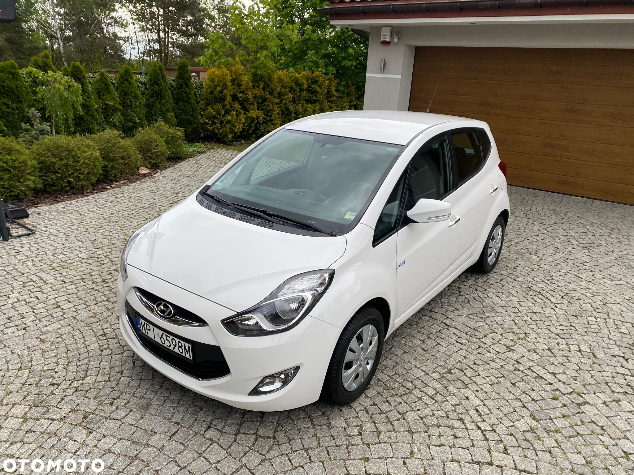 Hyundai ix20 1.4 Premium blue - 8