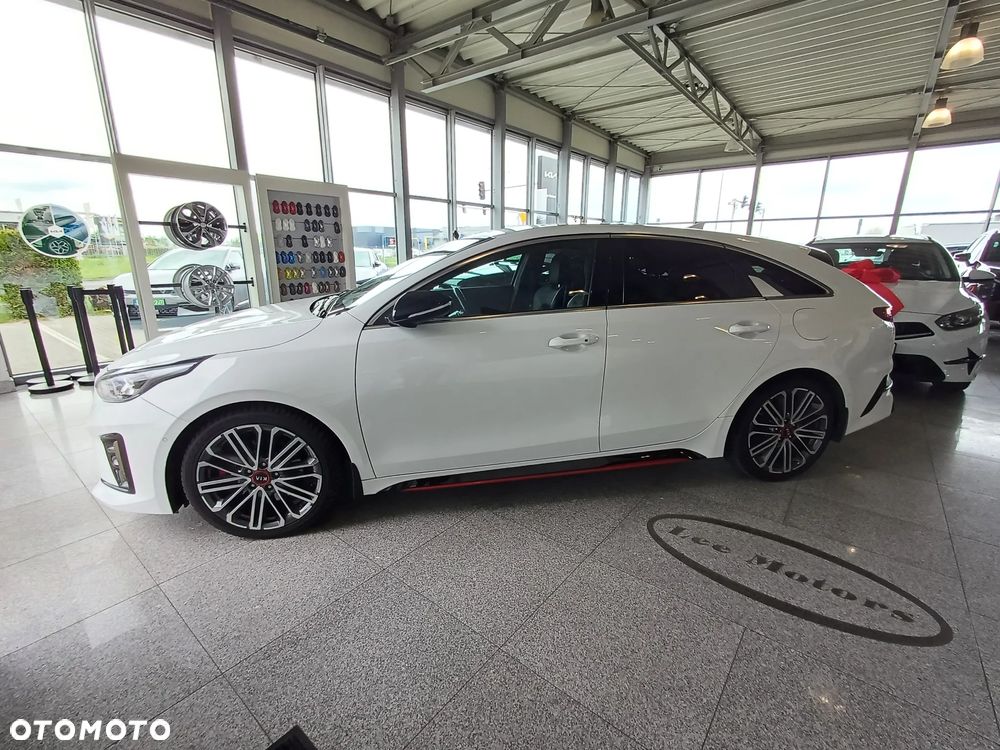 Kia ProCeed - 2