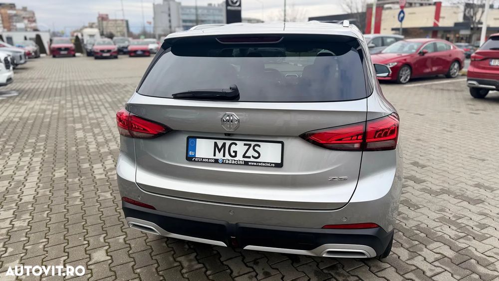 MG ZS 1.5 GSL 5MT Excite - 4