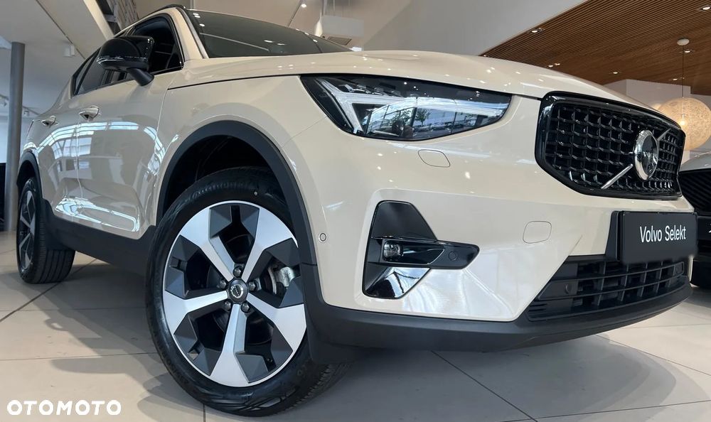 Volvo XC 40 B4 AWD Ultimate Dark - 5