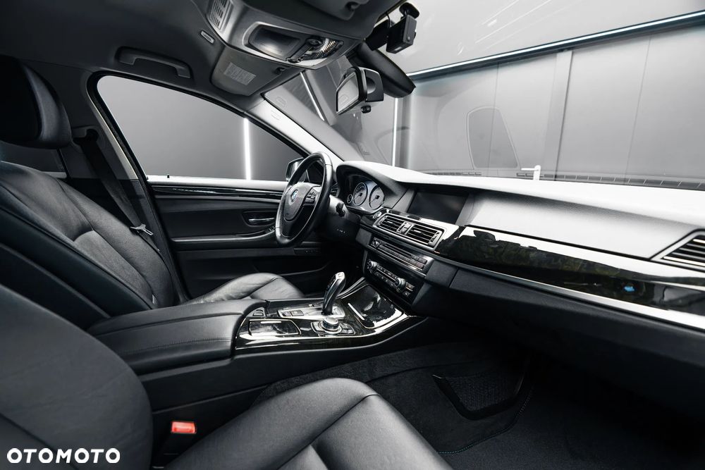 BMW Seria 5 530i - 18