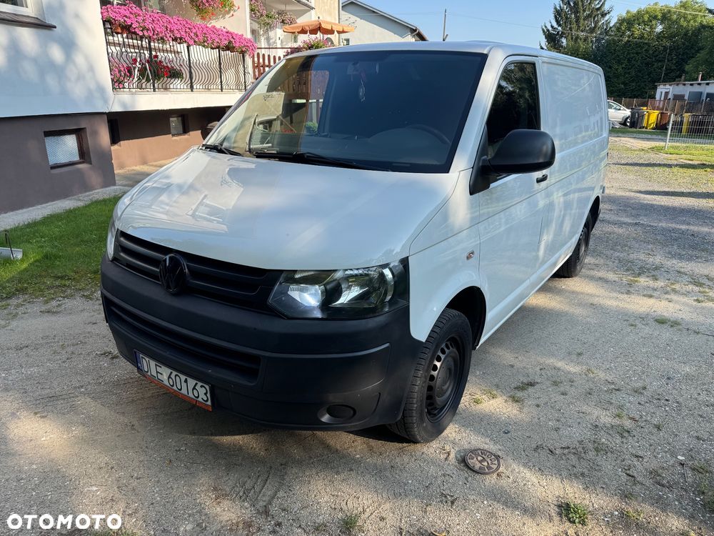 Volkswagen Transporter - 1