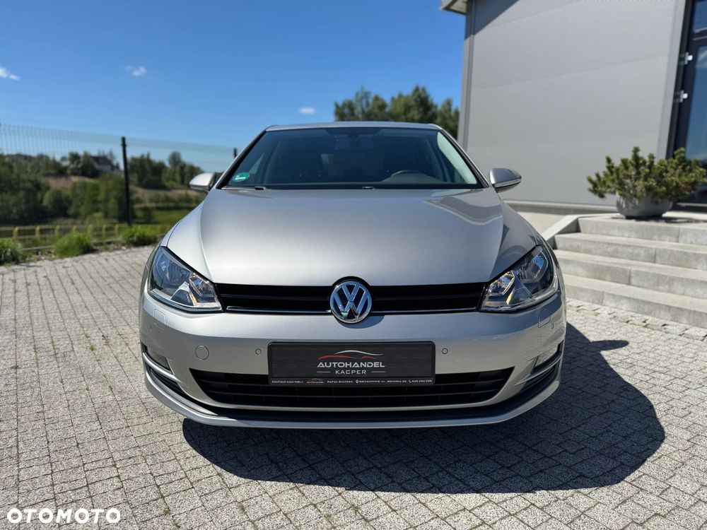 Volkswagen Golf - 2