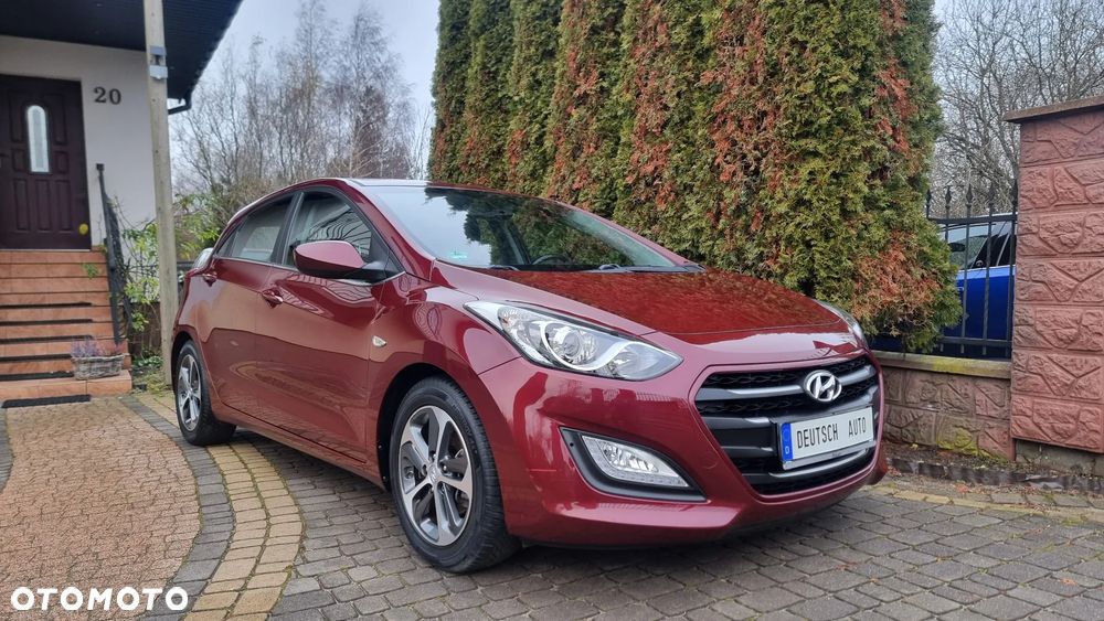 Hyundai i30 blue 1.4 Trend - 1