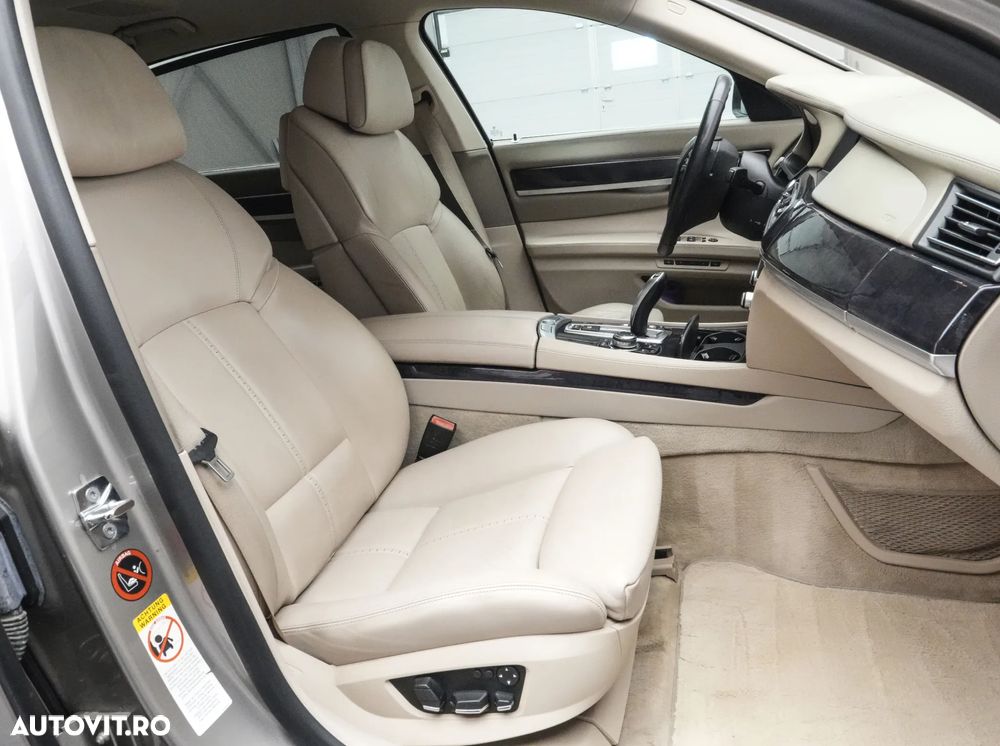 BMW Seria 7 750Li Aut. - 14