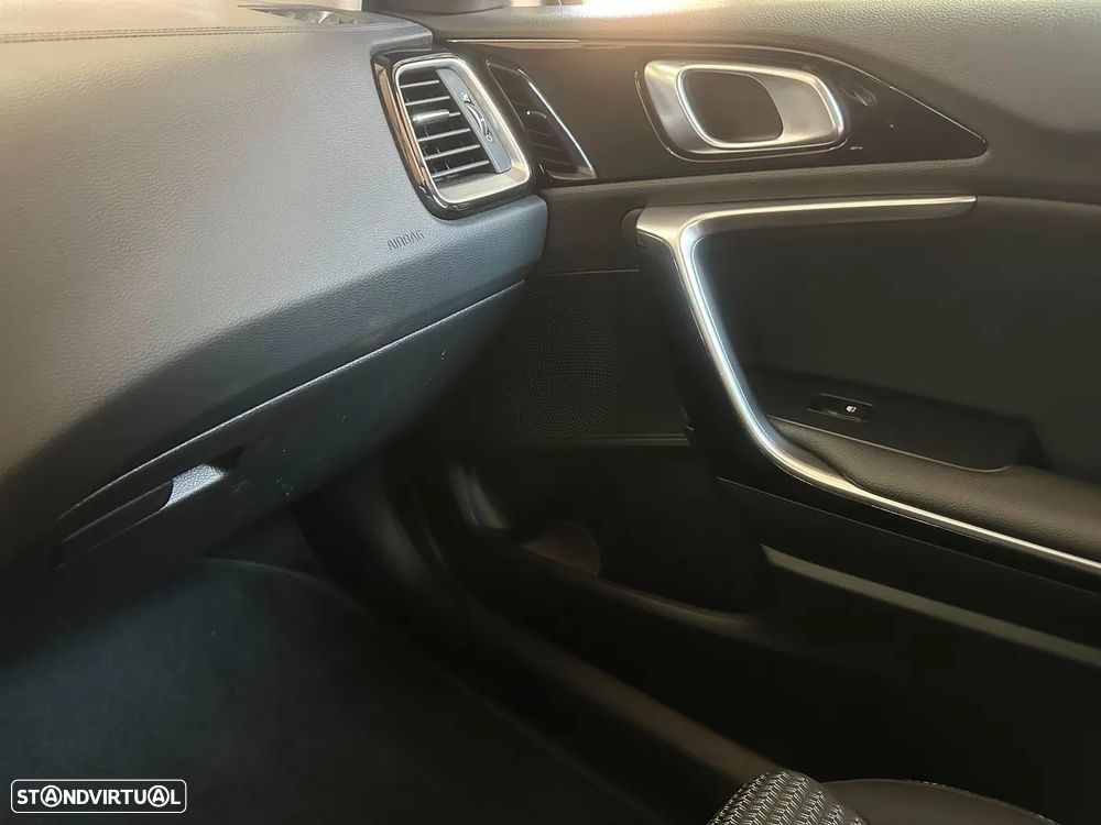Kia Ceed SW - 6