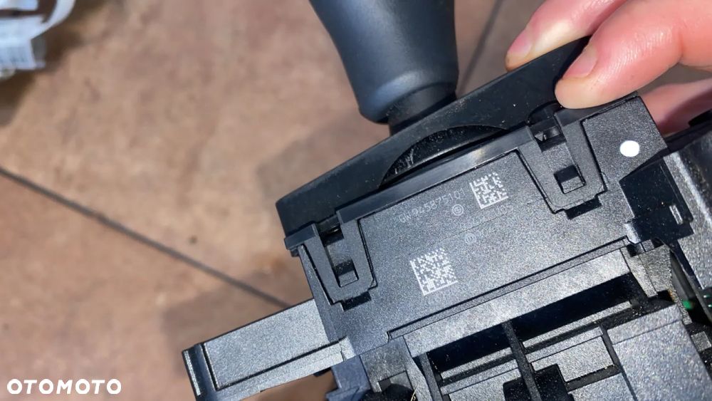 BMW G30 G31 G32 GAŁKA WYBIERAK LEWAREK BIEGÓW 9458751 - 4