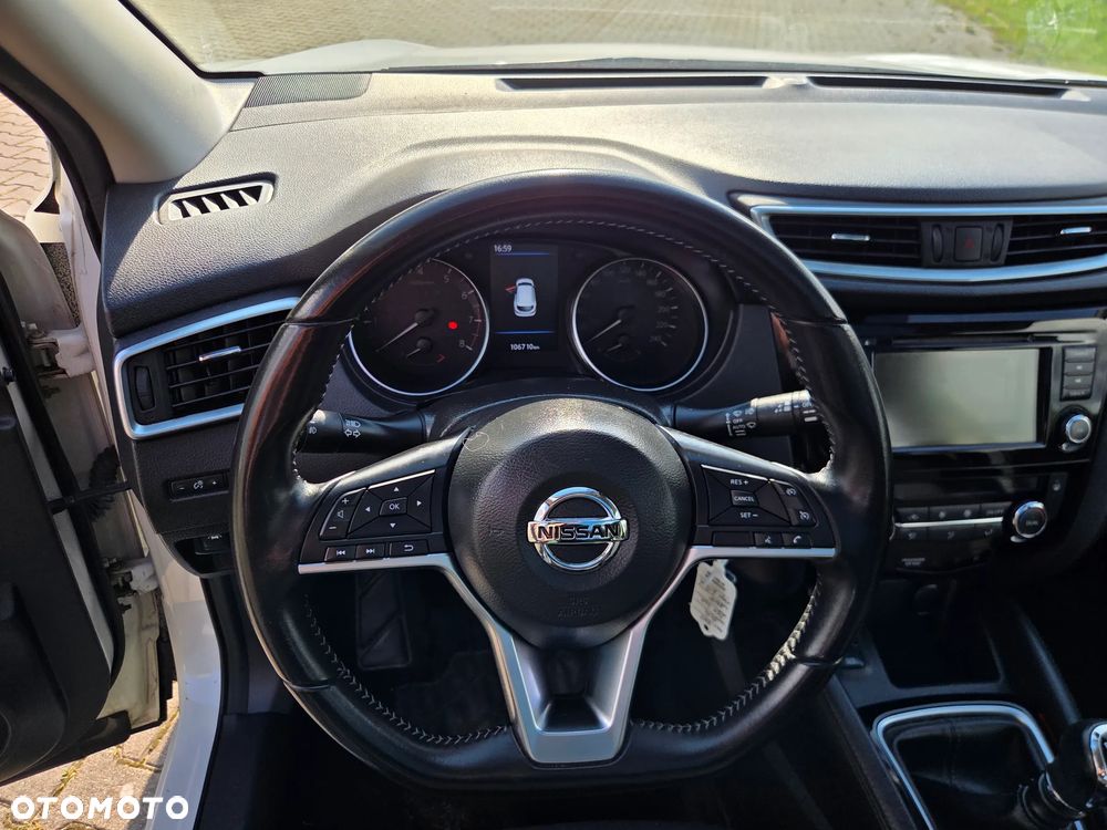Nissan Qashqai 1.3 DIG-T N-Connecta - 15