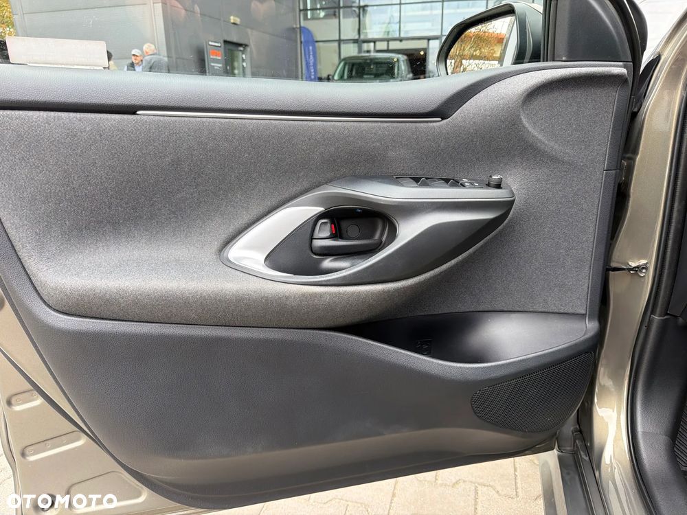 Toyota Yaris 1.5 Selection Elegant - 19