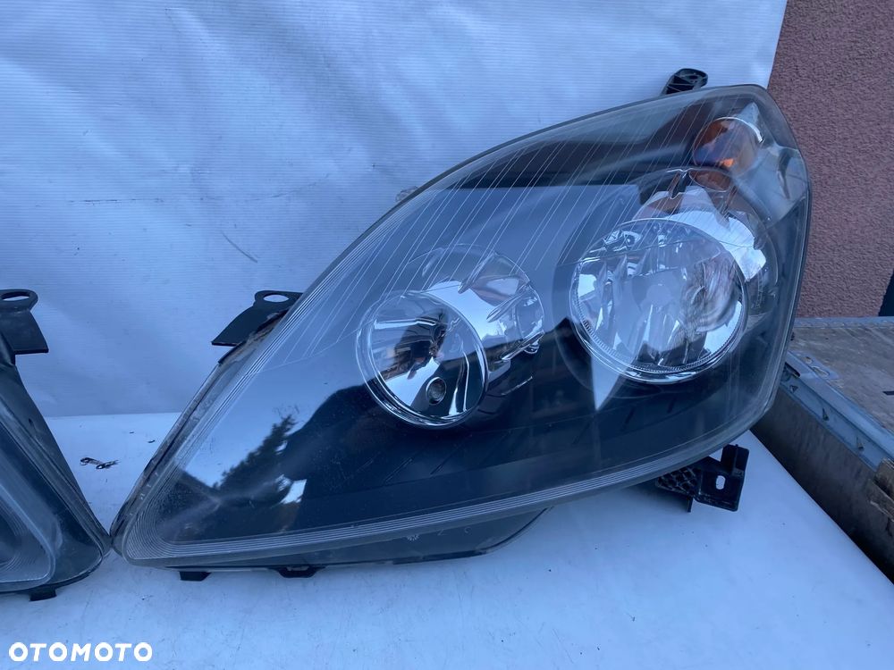 lampy opel zafira b komplet eu całe - 2