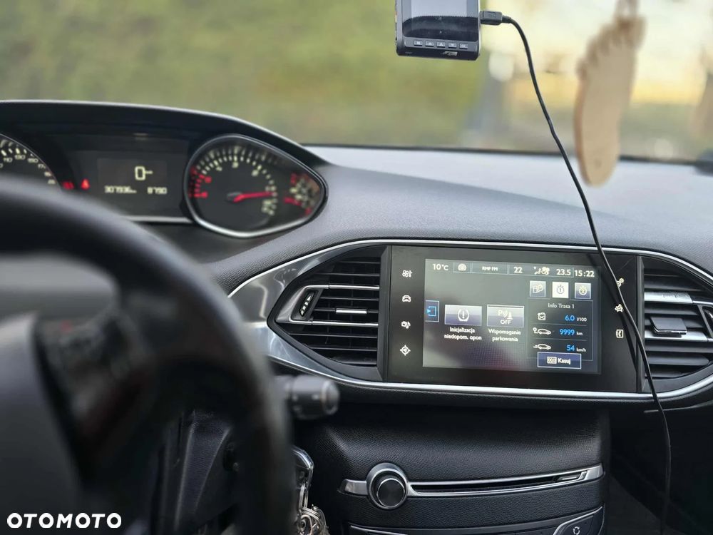 Peugeot 308 SW 1.6 BlueHDi Allure S&S - 12