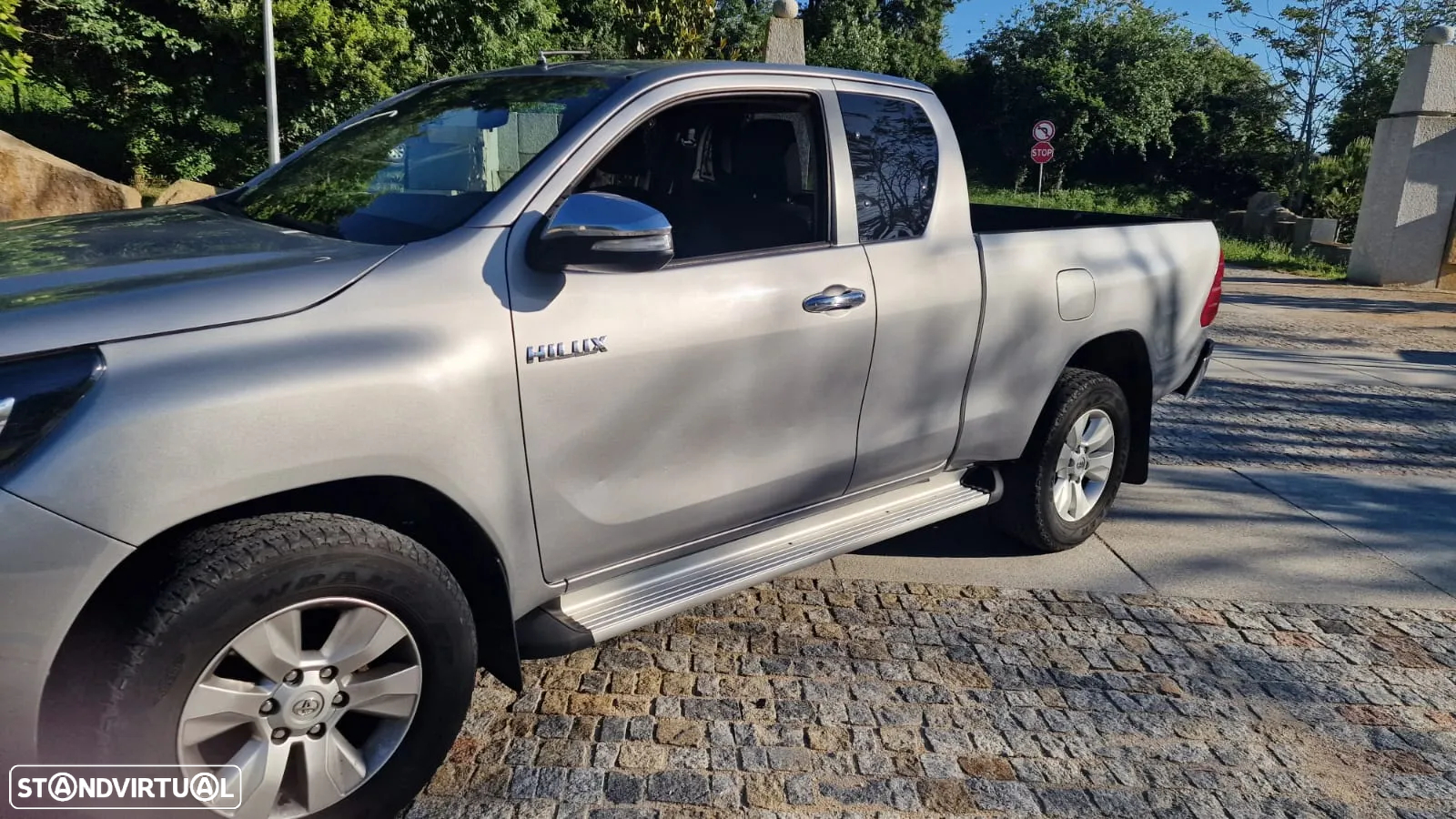 Toyota HiLux 8 Extra-Cab 2.4 D-4D 150HP 4x4 - 3