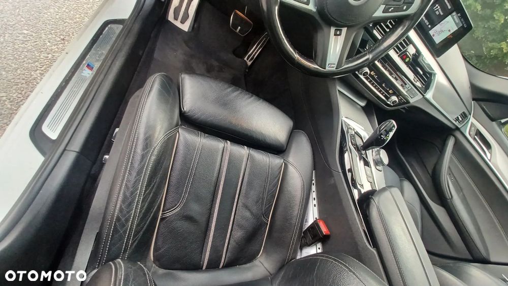 BMW Seria 5 530d xDrive M Sport sport - 24