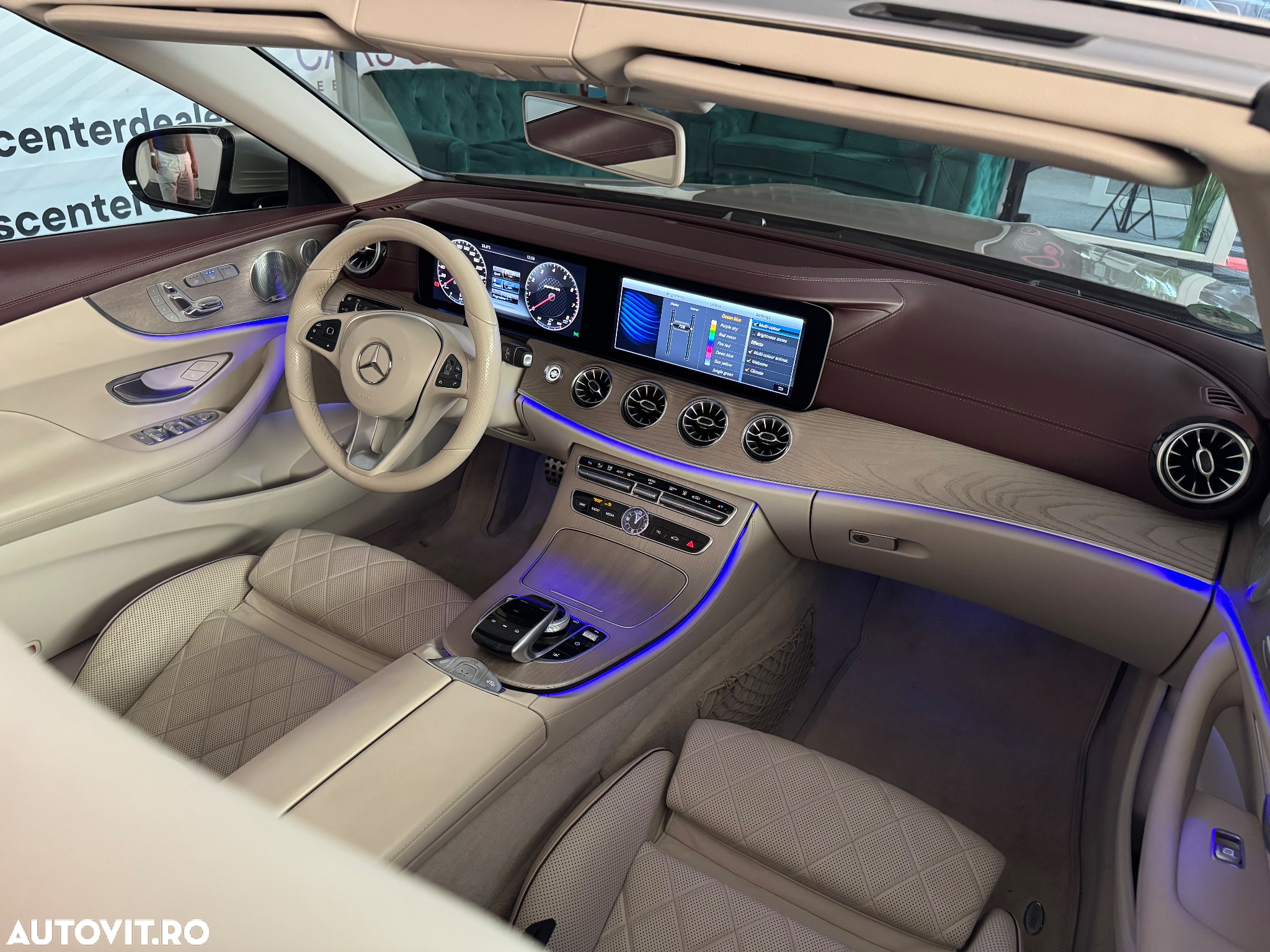 Mercedes-Benz E 400 4Matic Cabrio 9G-TRONIC AMG Line - 27