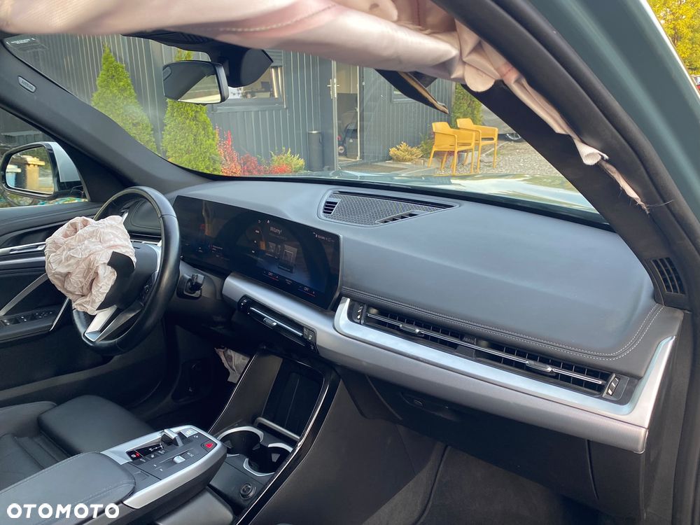 BMW X1 xDrive25i xLine - 16