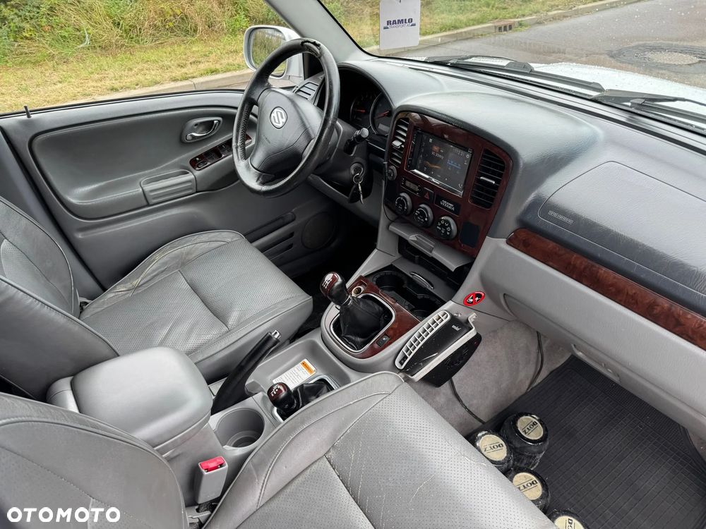 Suzuki Grand Vitara XL-7 2.0 TD Comfort - 8