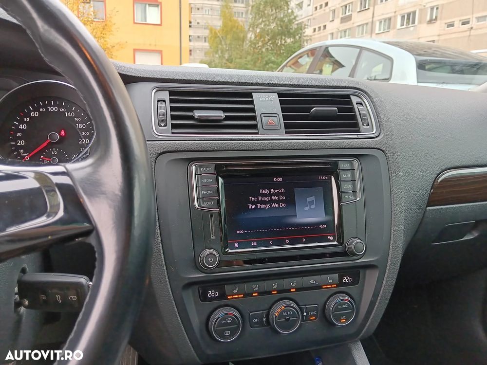 Volkswagen Jetta 1.2 TSI Comfortline - 8
