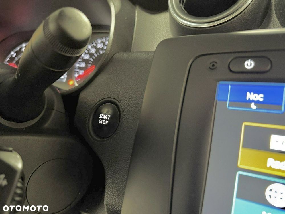 Dacia Duster 1.6 SCe Prestige - 26