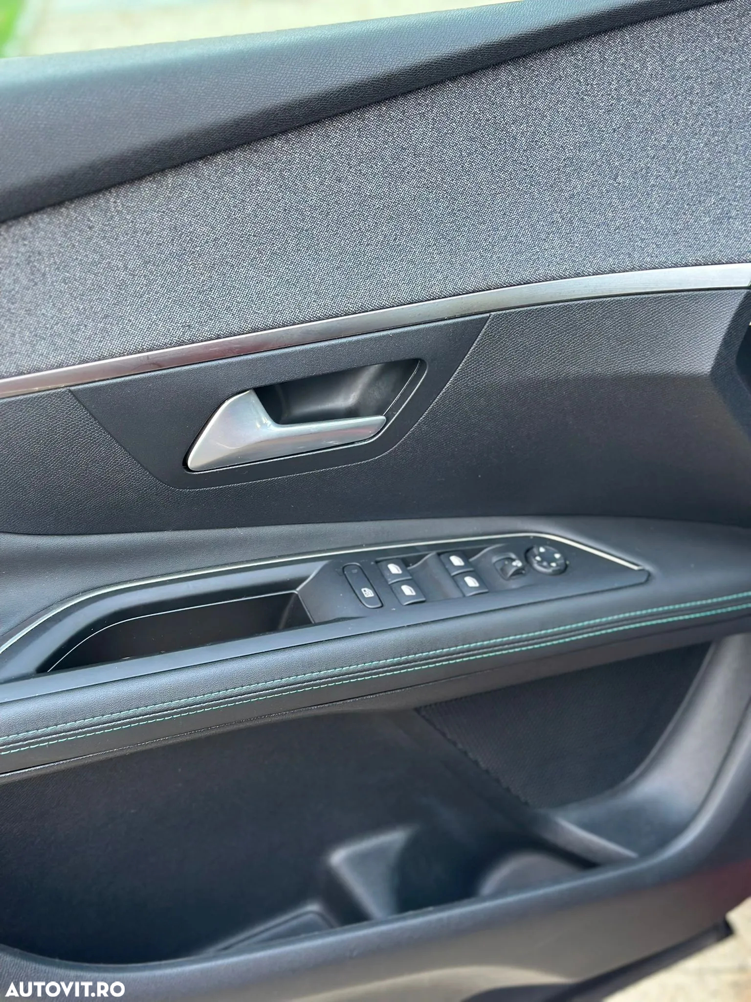 Peugeot 3008 BlueHDi 130 Stop & Start EAT8 Allure Business-Paket - 19