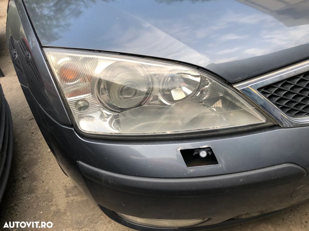 Far stanga/far dreapta Ford Mondeo MK3 2004 xenon - 3