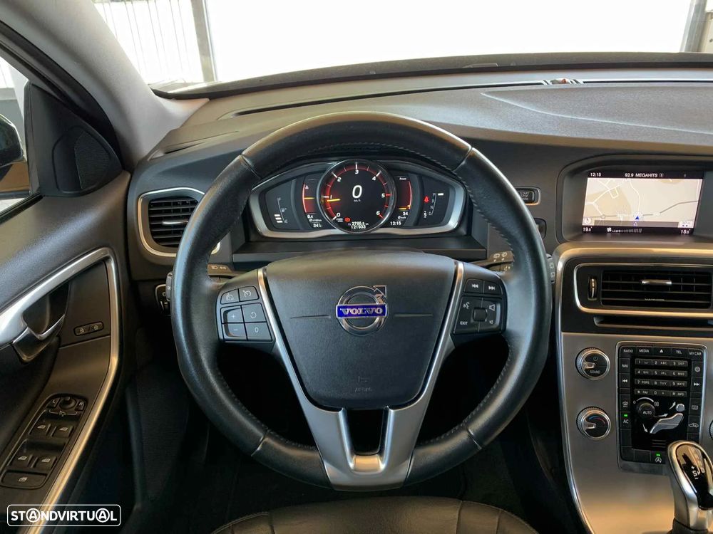 Volvo V60 Cross Country 2.0 D3 Geartronic - 9