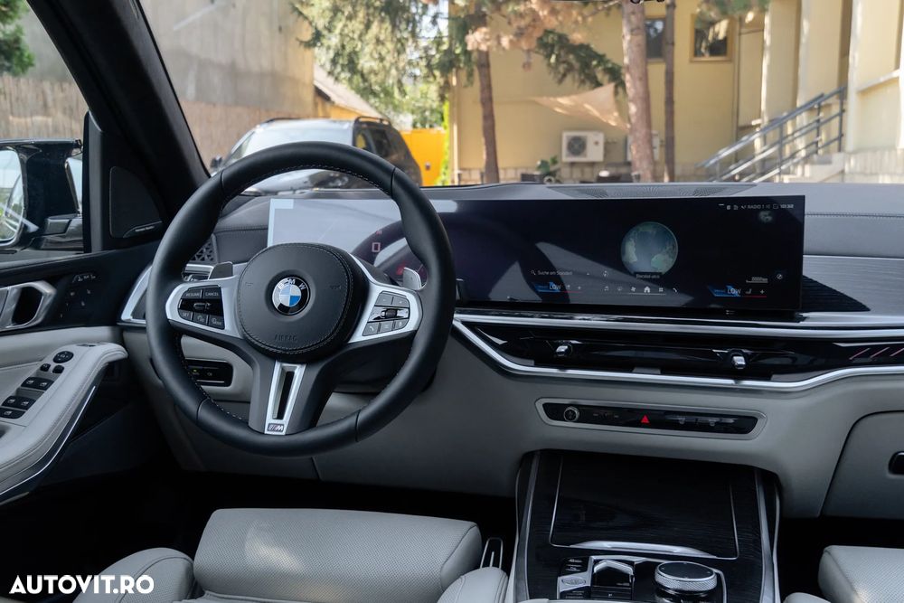 BMW X7 M60i xDrive AT MHEV - 9