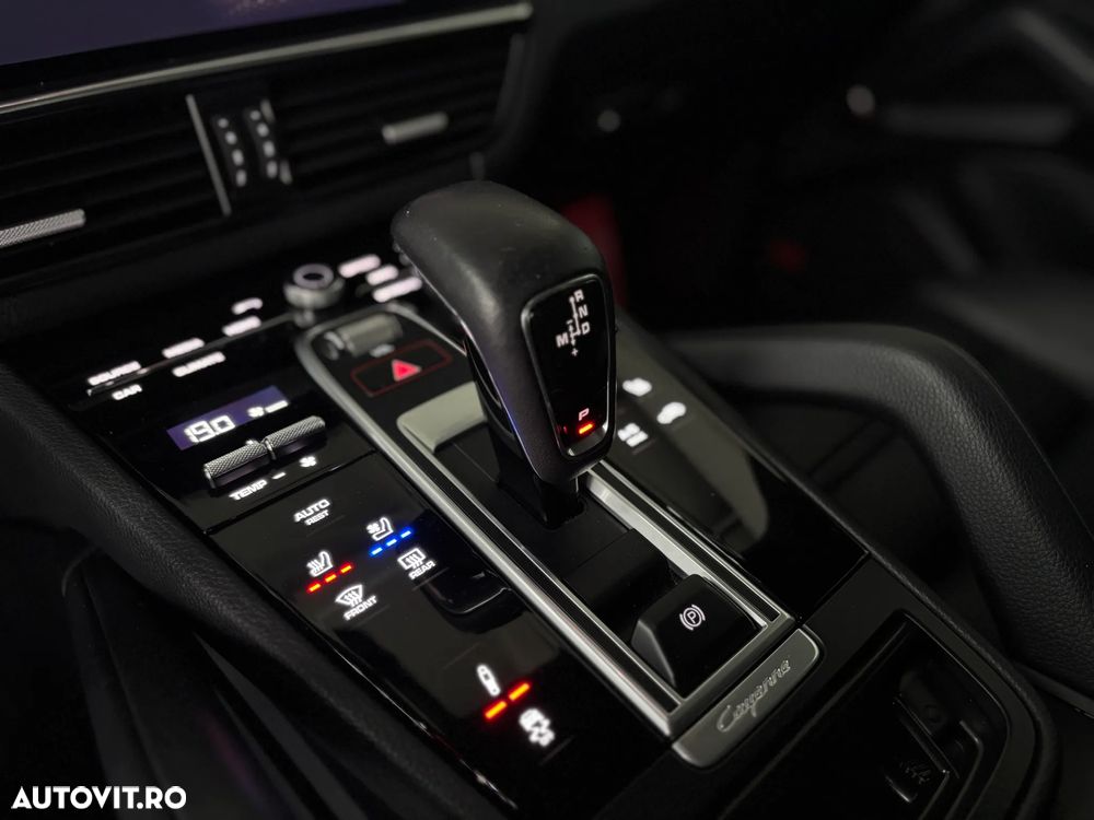 Porsche Cayenne Coupe Tiptronic S - 20