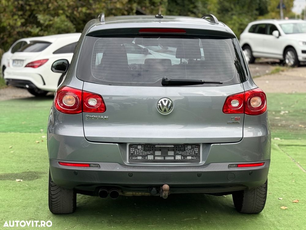 Volkswagen Tiguan - 12