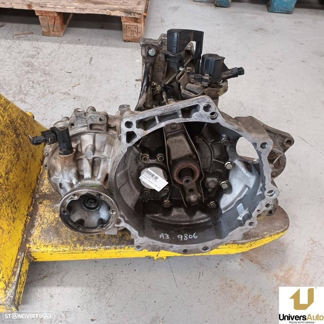 CAIXA VELOCIDADES AUDI A3 1996 -CZM - 4
