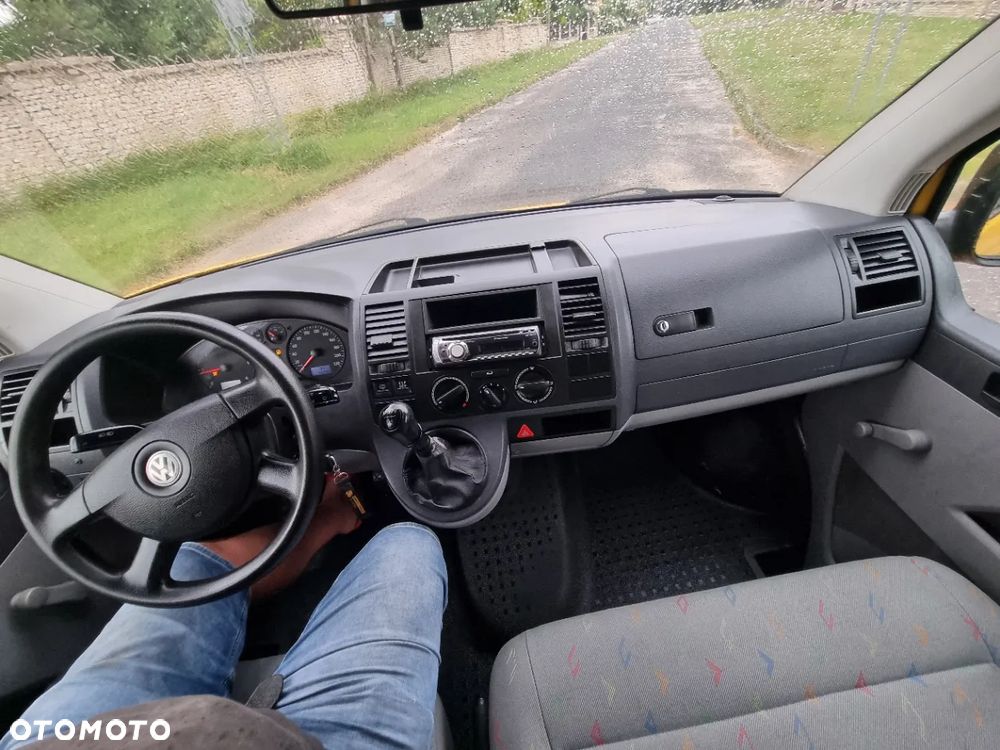 Volkswagen T5 - 20