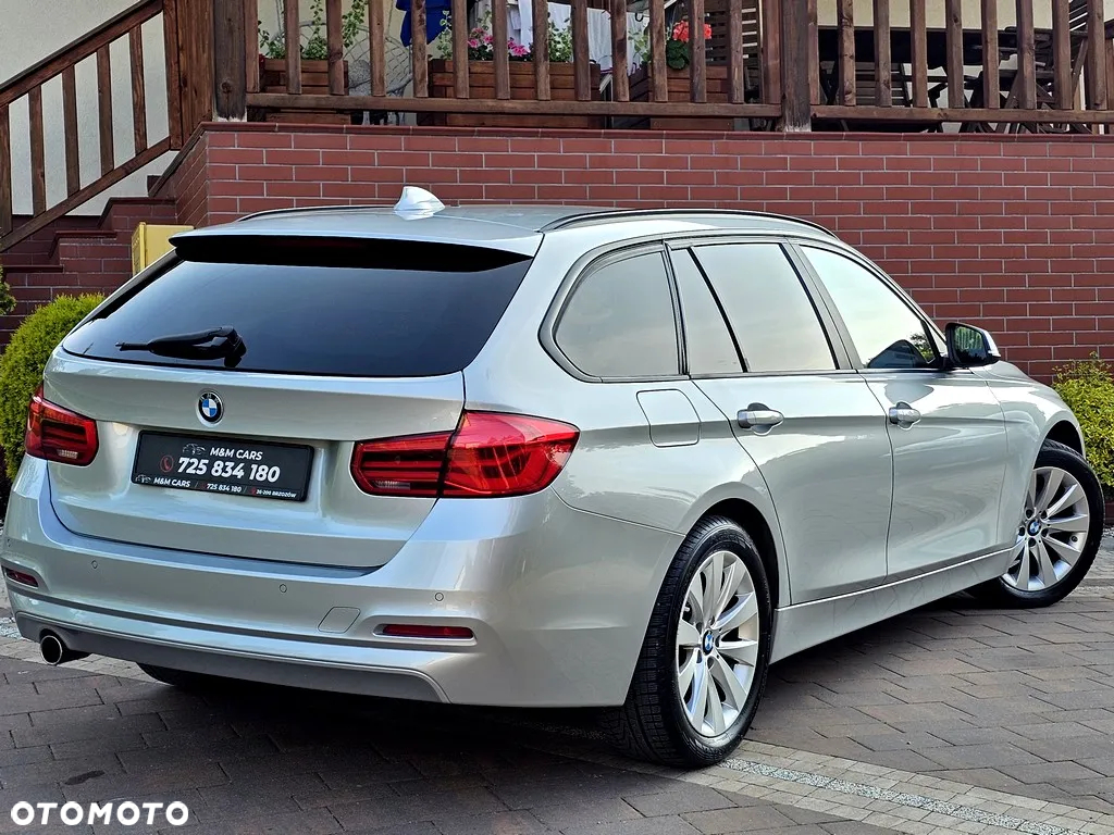 BMW Seria 3 318d Touring Sport Line - 23