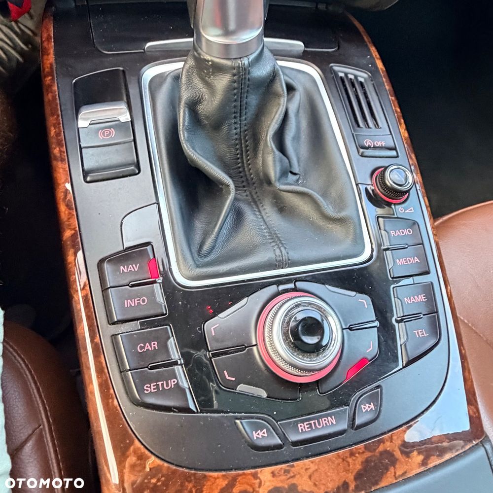 Audi A4 Avant 2.0 TDI DPF quattro Ambition - 14