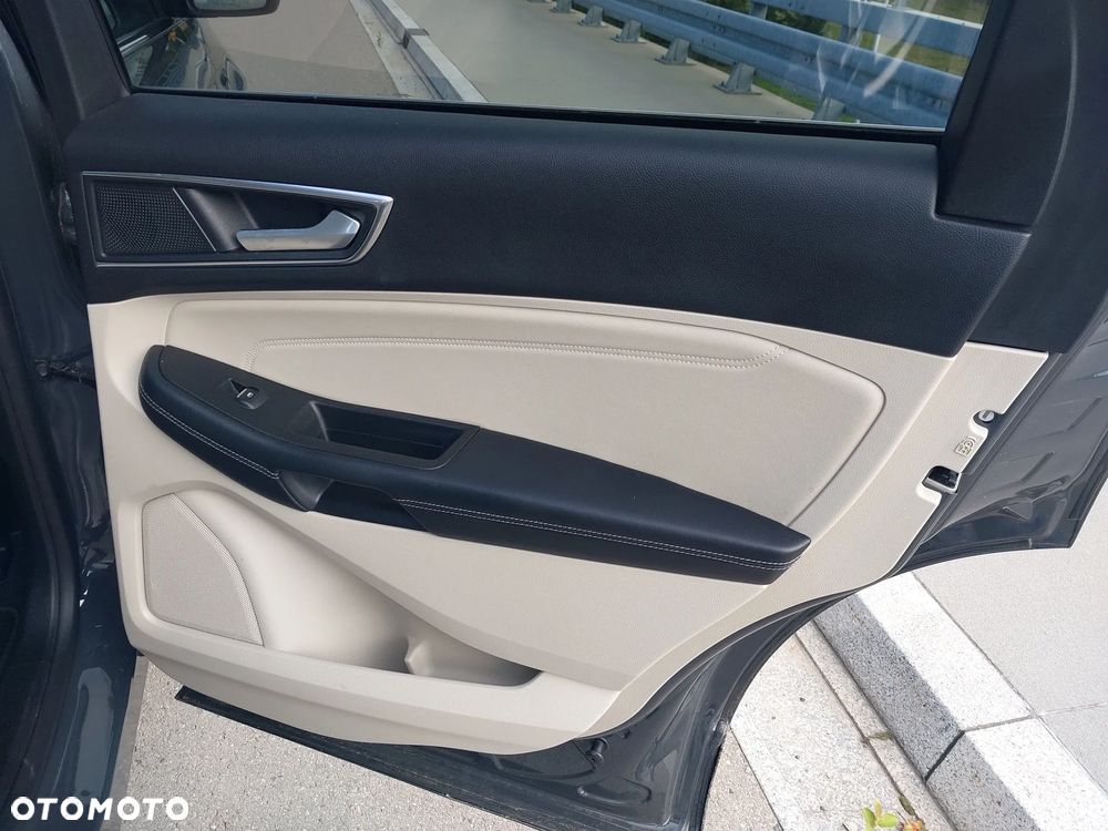 Ford Edge - 13