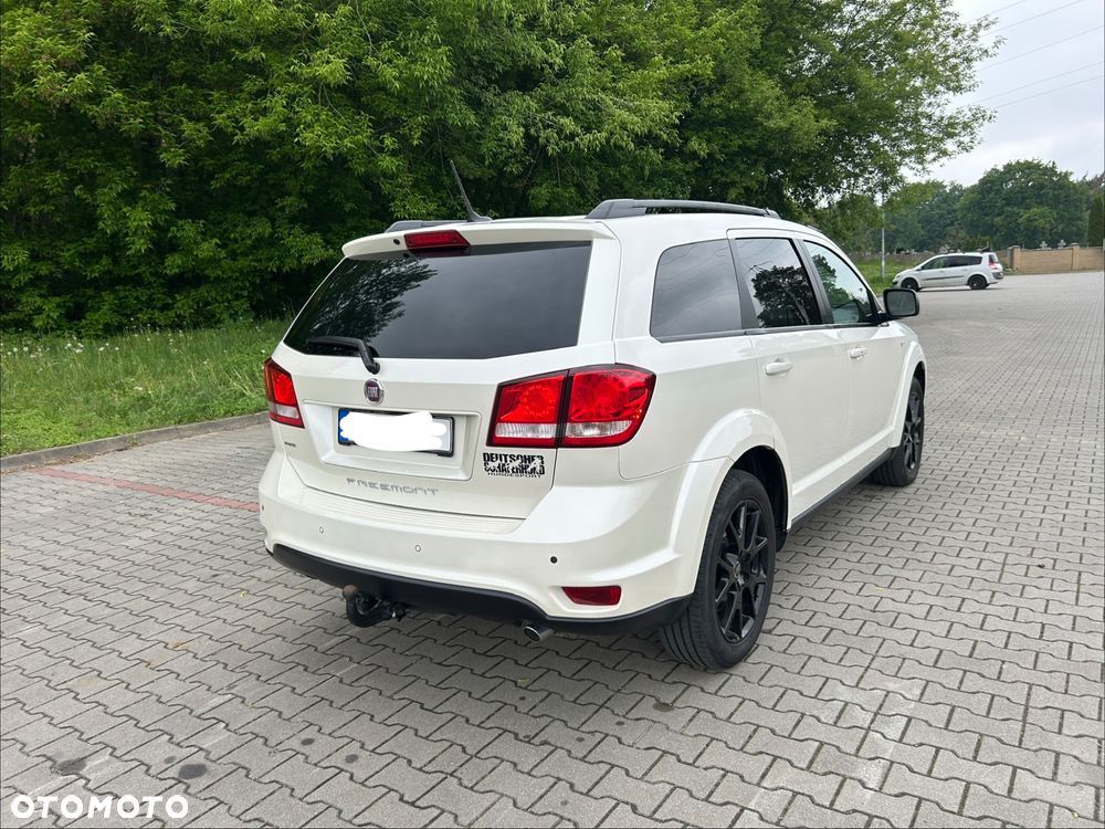 Fiat Freemont 2.0 Multijet 16V DPF Automatik Allrad Black Code - 21