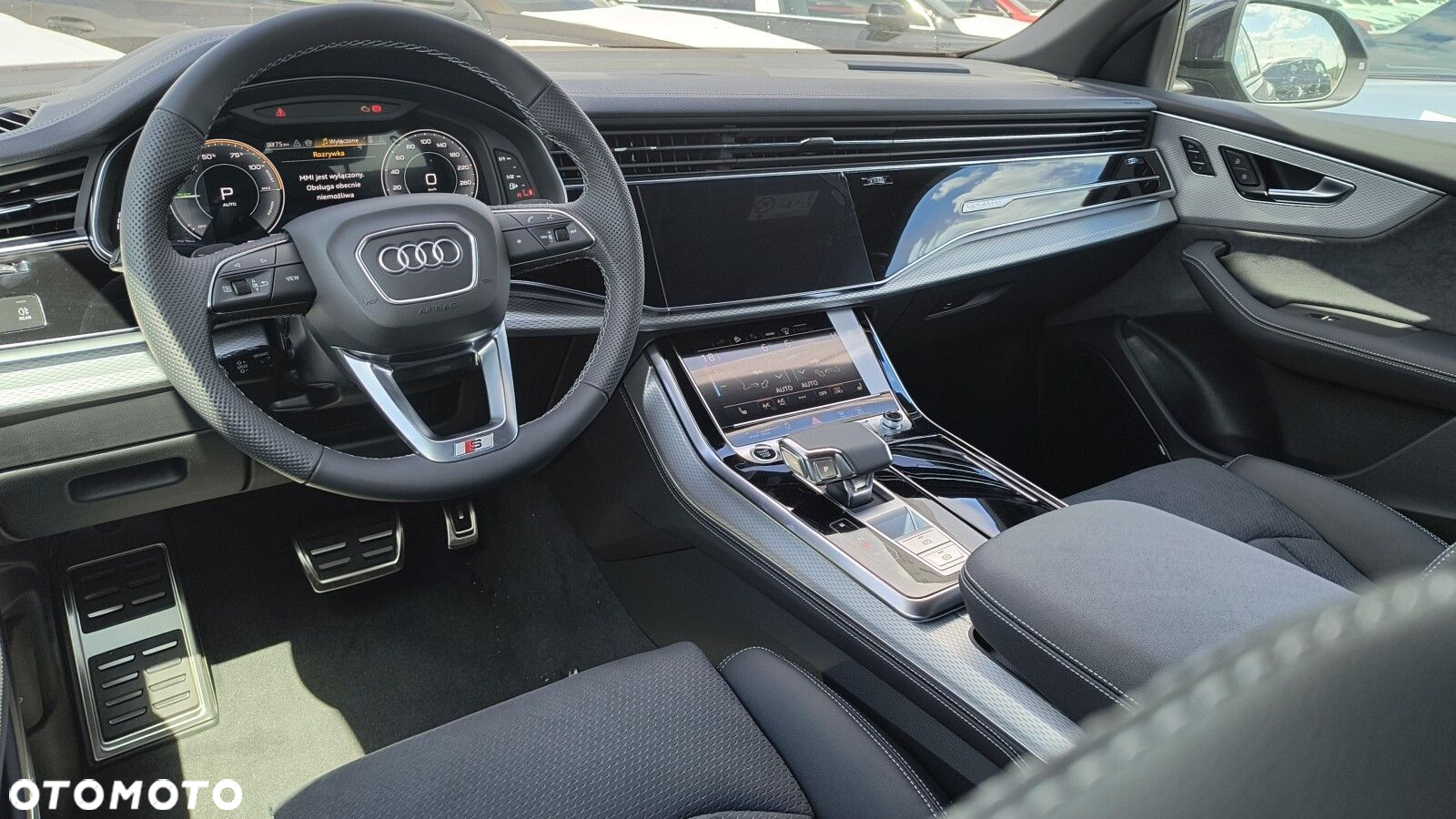 Audi Q8 - 24