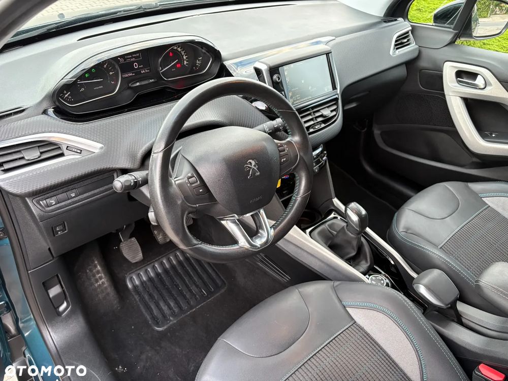 Peugeot 2008 1.2 Pure Tech Crossway S&S - 17