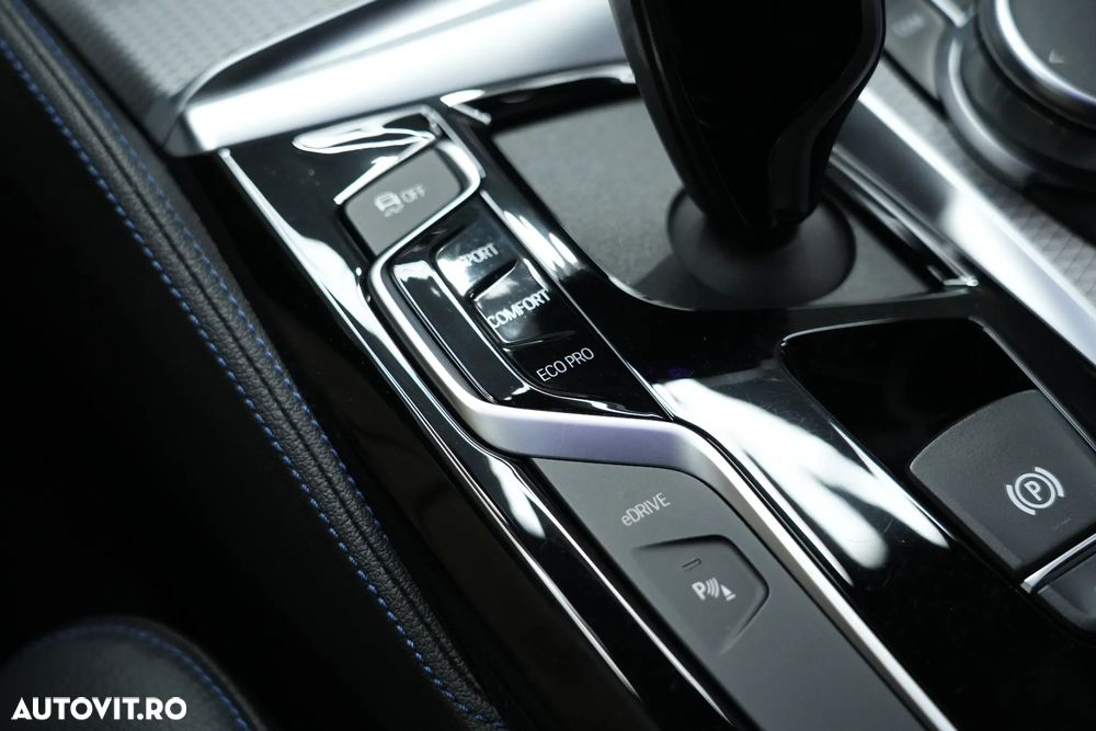 BMW Seria 5 530e Aut. M Sport Edition - 10