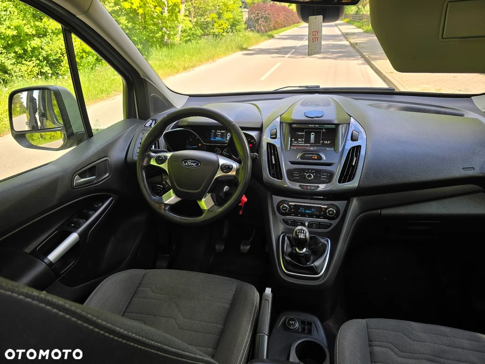 Ford Tourneo Connect 1.5 TDCi Start-Stop Titanium - 8